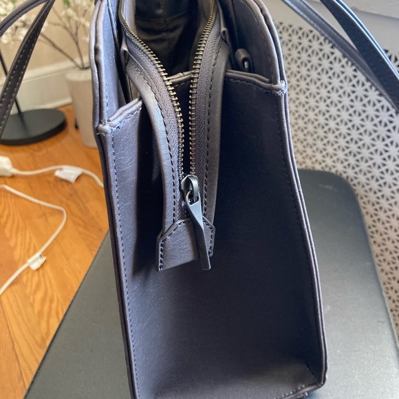 Matt & Nat Immaculate Vegan Leather Tote bag - dark smoke gray - Picture 4 of 10